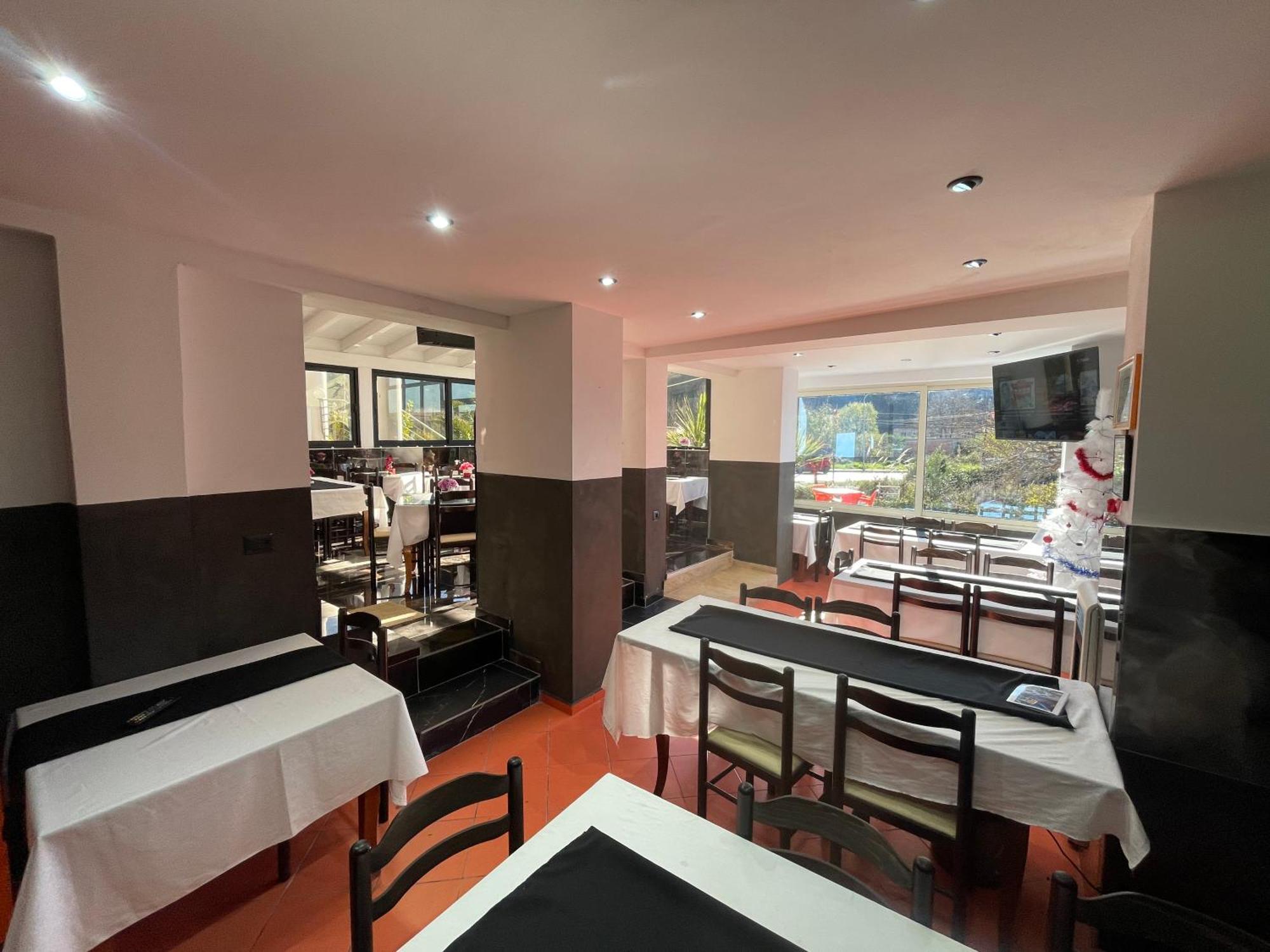 Hotel Bar Restaurant Mete Peshkepi エクステリア 写真